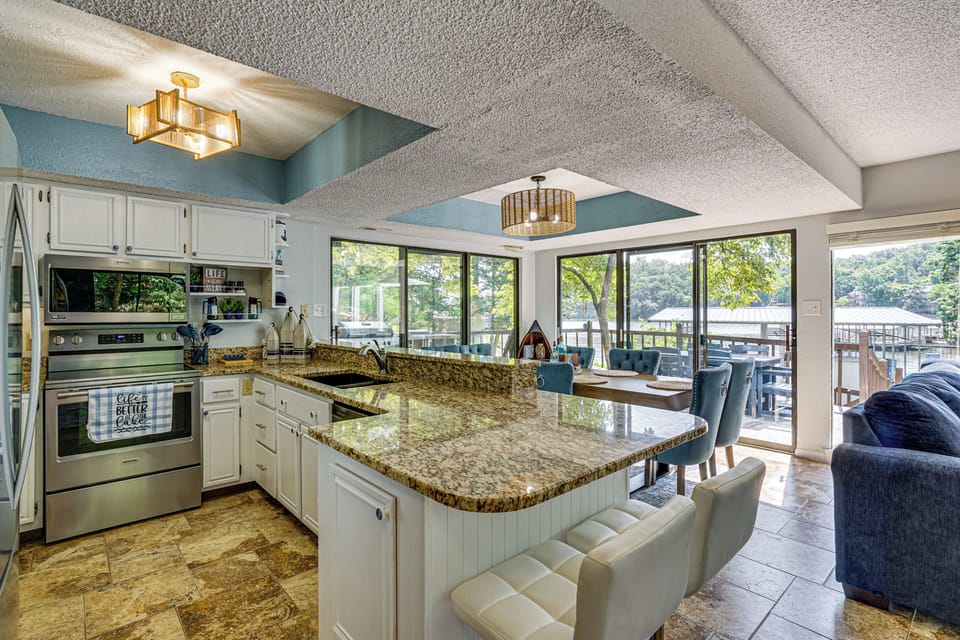 House (4 Bedrooms) | Interior