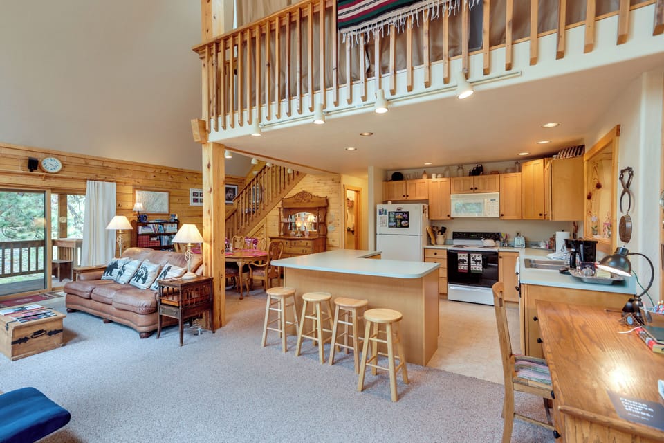 House (3 Bedrooms) | Interior