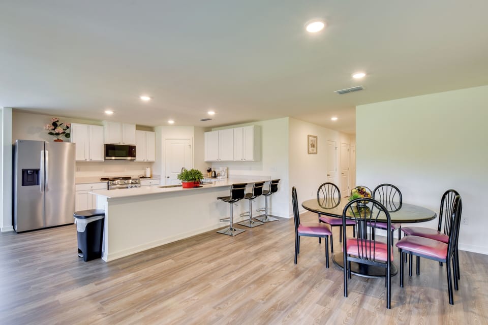 House (4 Bedrooms) | Interior