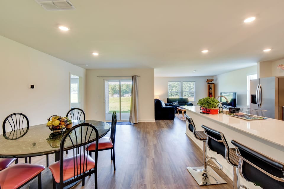 House (4 Bedrooms) | Interior