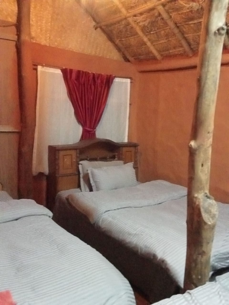 Desk, laptop workspace, iron/ironing board, WiFi (free)