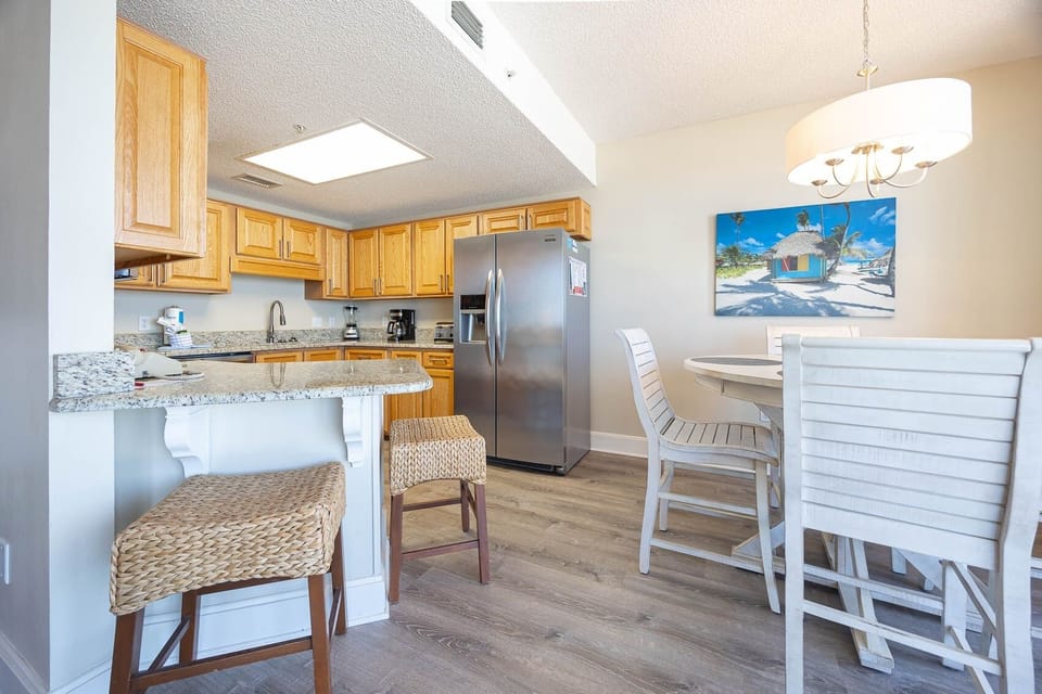 Condo, 1 Bedroom | Private kitchen | Coffee/tea maker, fridge, oven