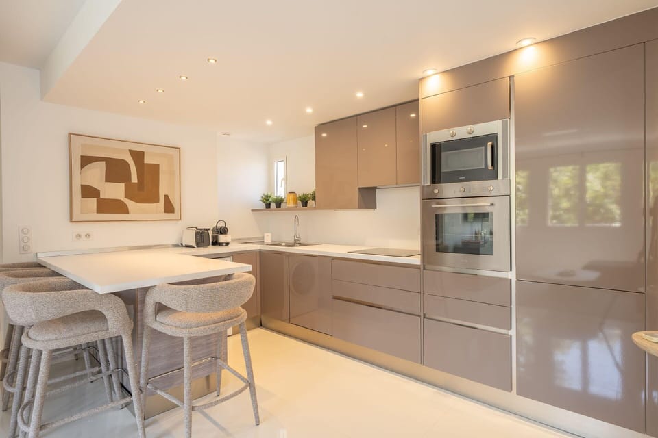 Apartment | Dining