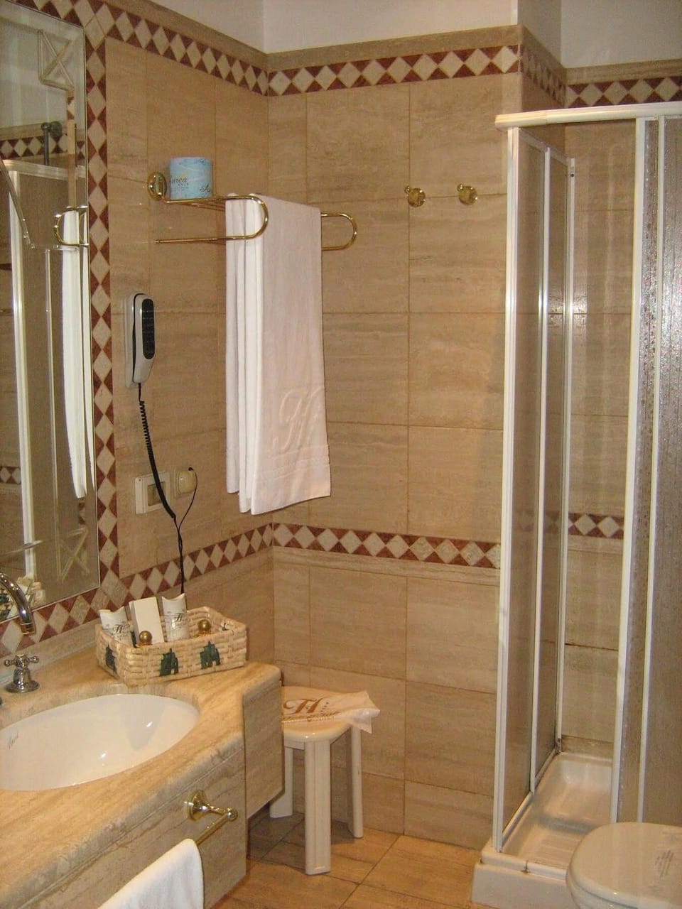 Double or Twin Room, Garden View | Bathroom | Bathtub, hair dryer, slippers, bidet