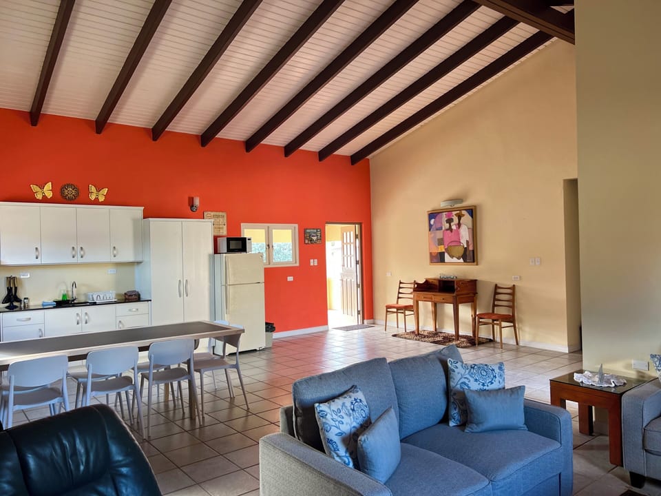 Villa Emilia House in Oranjestad