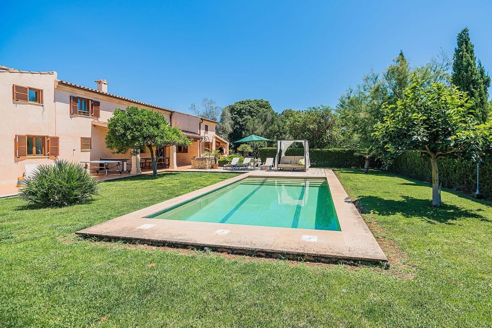 Holiday Home Swimming Pool
