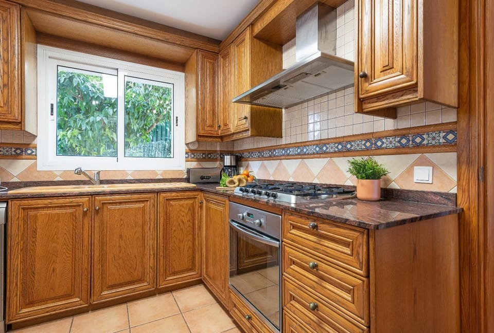 Equipped kitchen