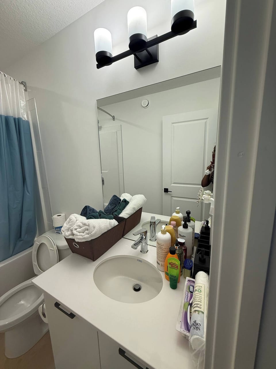 Room, 1 Bedroom | Bathroom