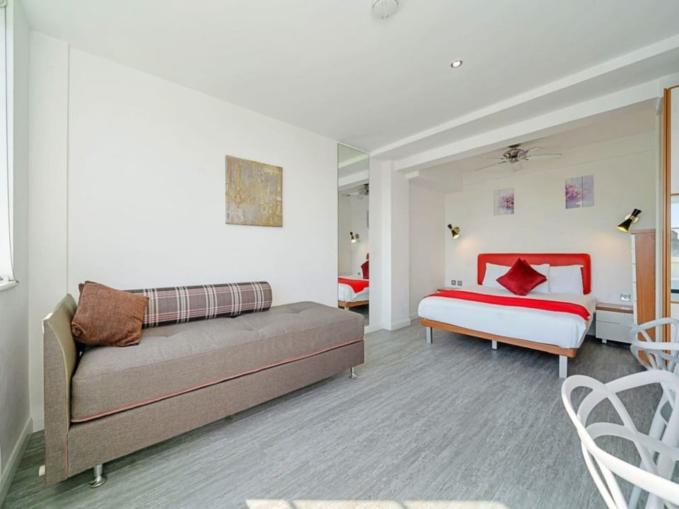 Apartment | 2 bedrooms, iron/ironing board