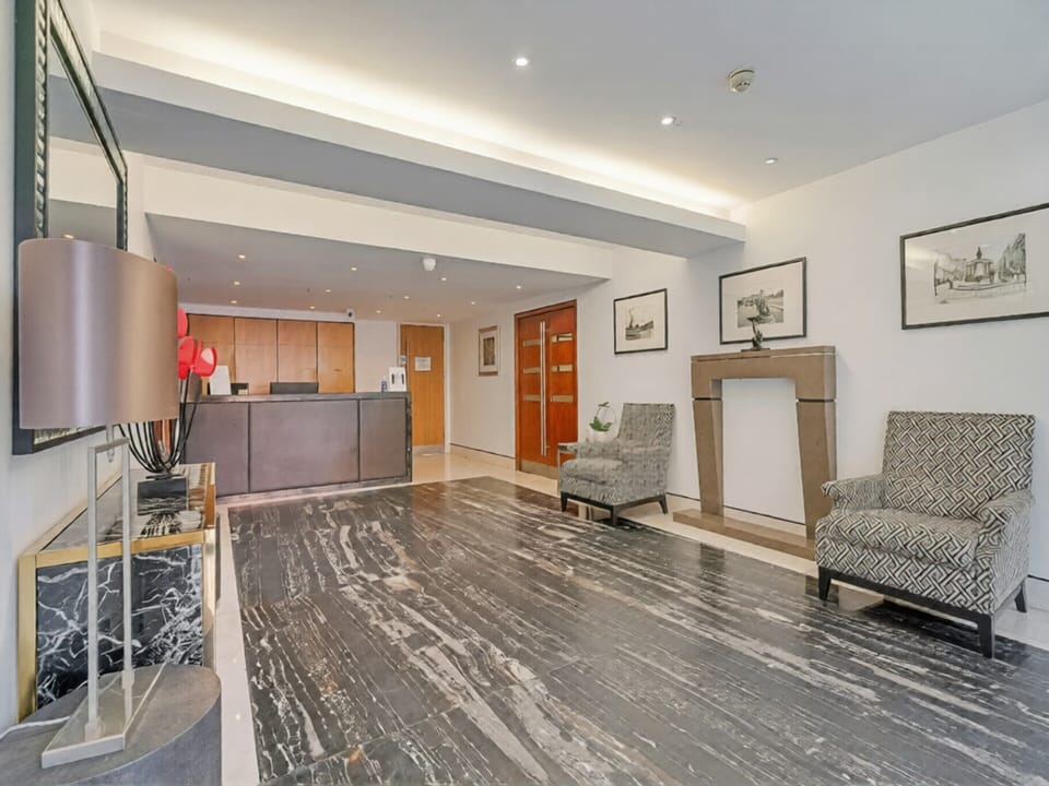 Apartment | Reception