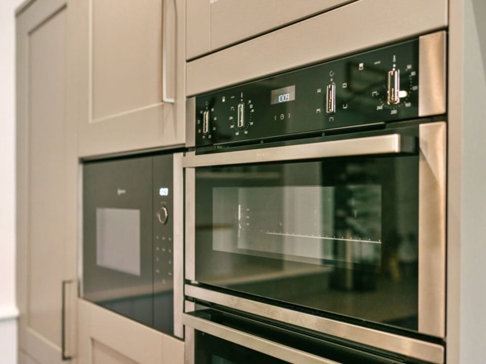 House | Microwave