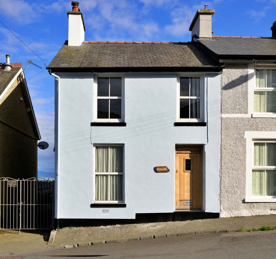 House | Exterior detail