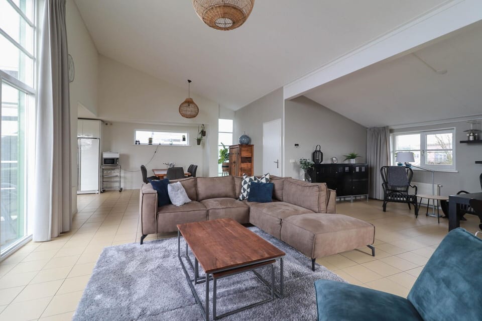 House | Living room