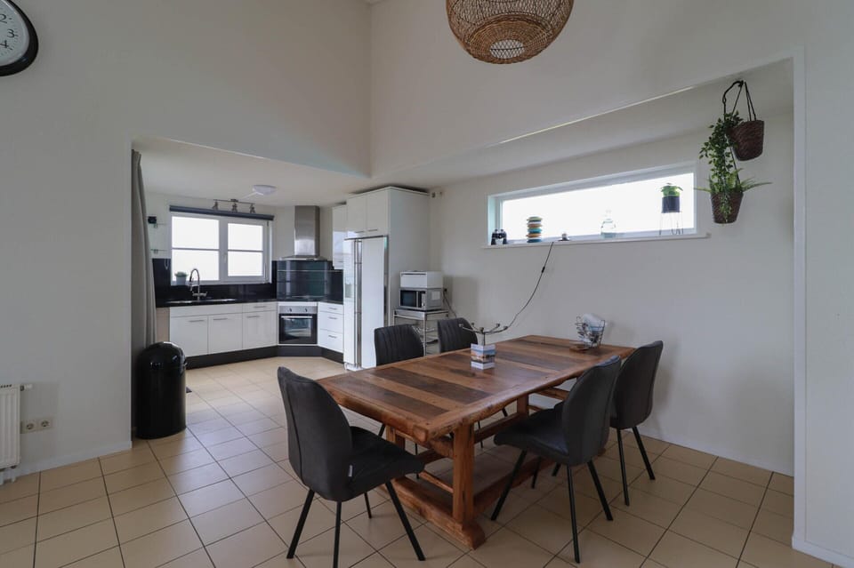 House | Dining