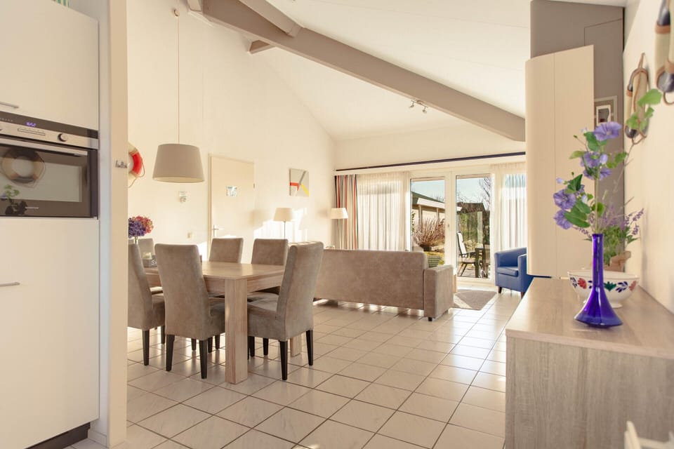 House | Dining