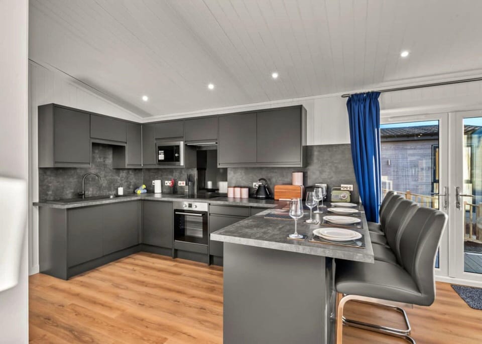 Chalet | Dining