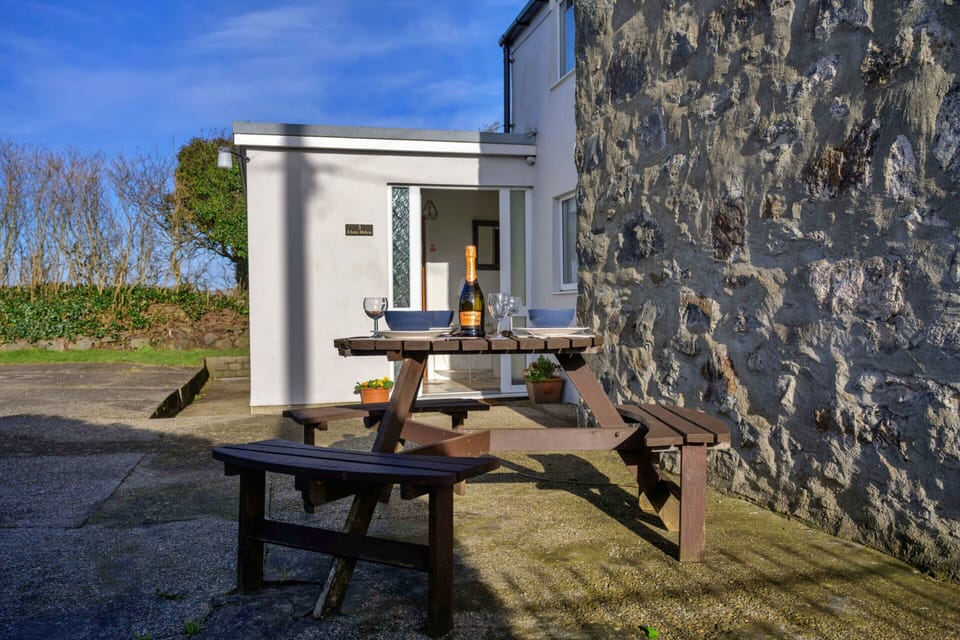 Cottage | Balcony