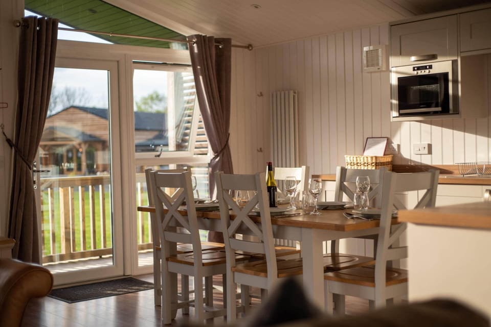 Chalet | Dining