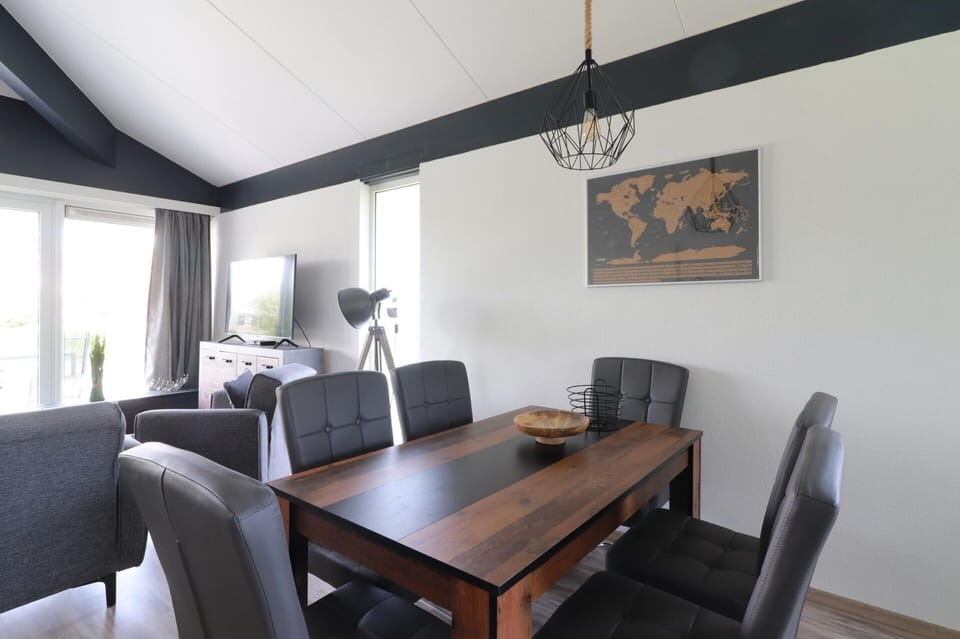 House | Dining