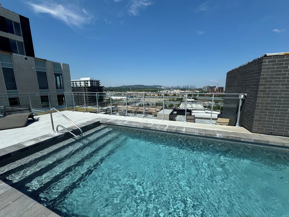 Piscine sur la toit
Roop top pool