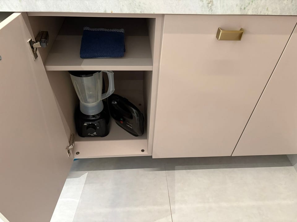 Basic Studio | Coffee and/or coffee maker