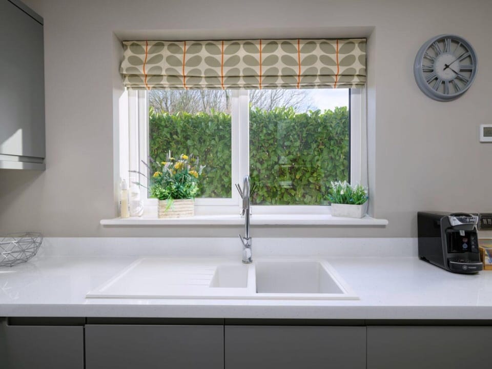 Cottage | Private kitchen | Highchair