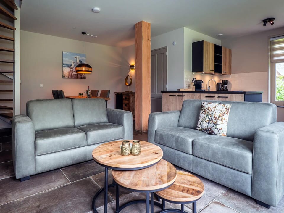 House | Living room