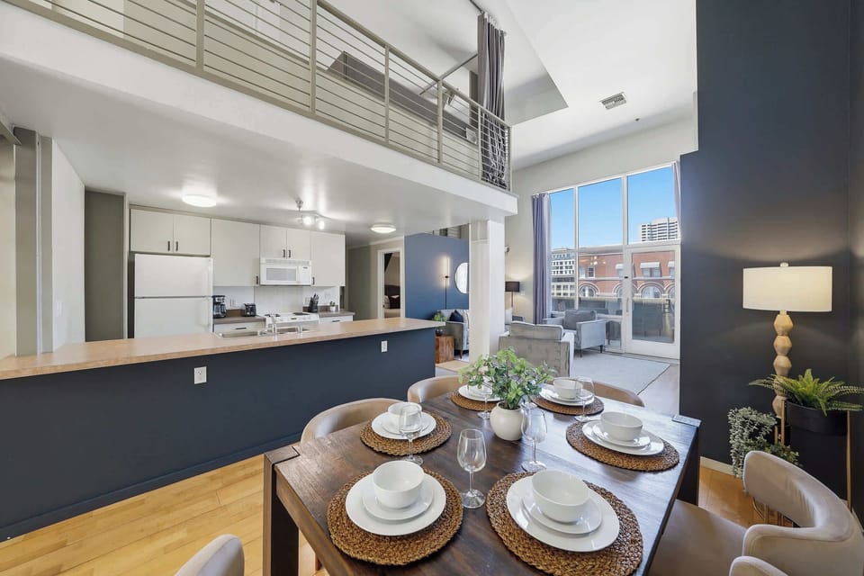 Gather, dine, and make yourself at home. 🍽️❤️🏠