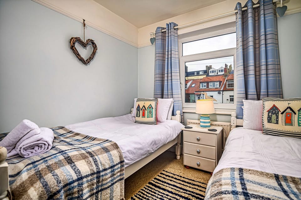 Whitby Coastal Cottage Cottage in England