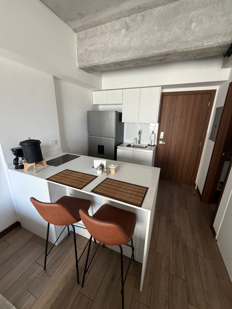 Apartment, 1 Queen Bed, Balcony, City View | Private kitchen
