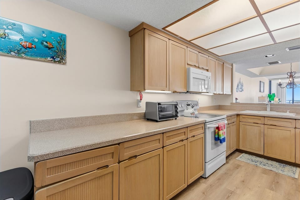 Condo, Multiple Beds (Ebb Tide 406) | Private kitchen