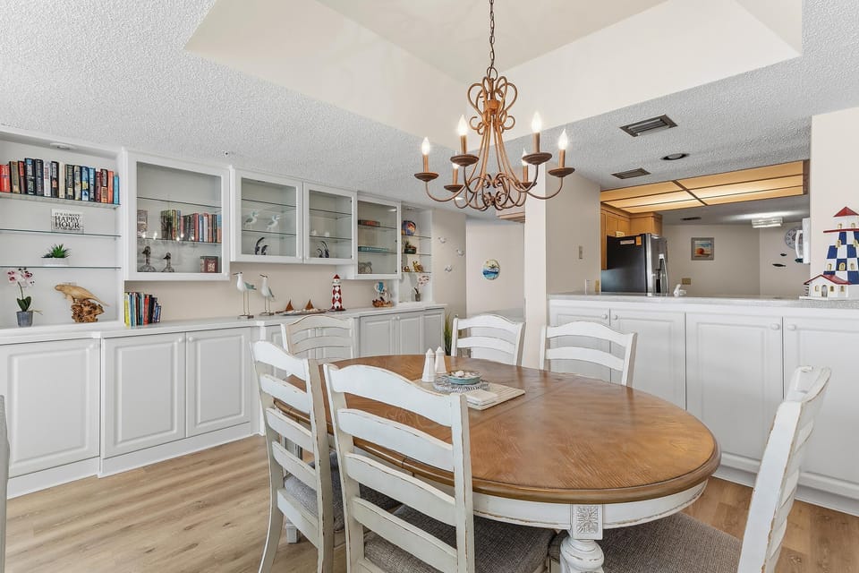 Condo, Multiple Beds (Ebb Tide 406) | Dining