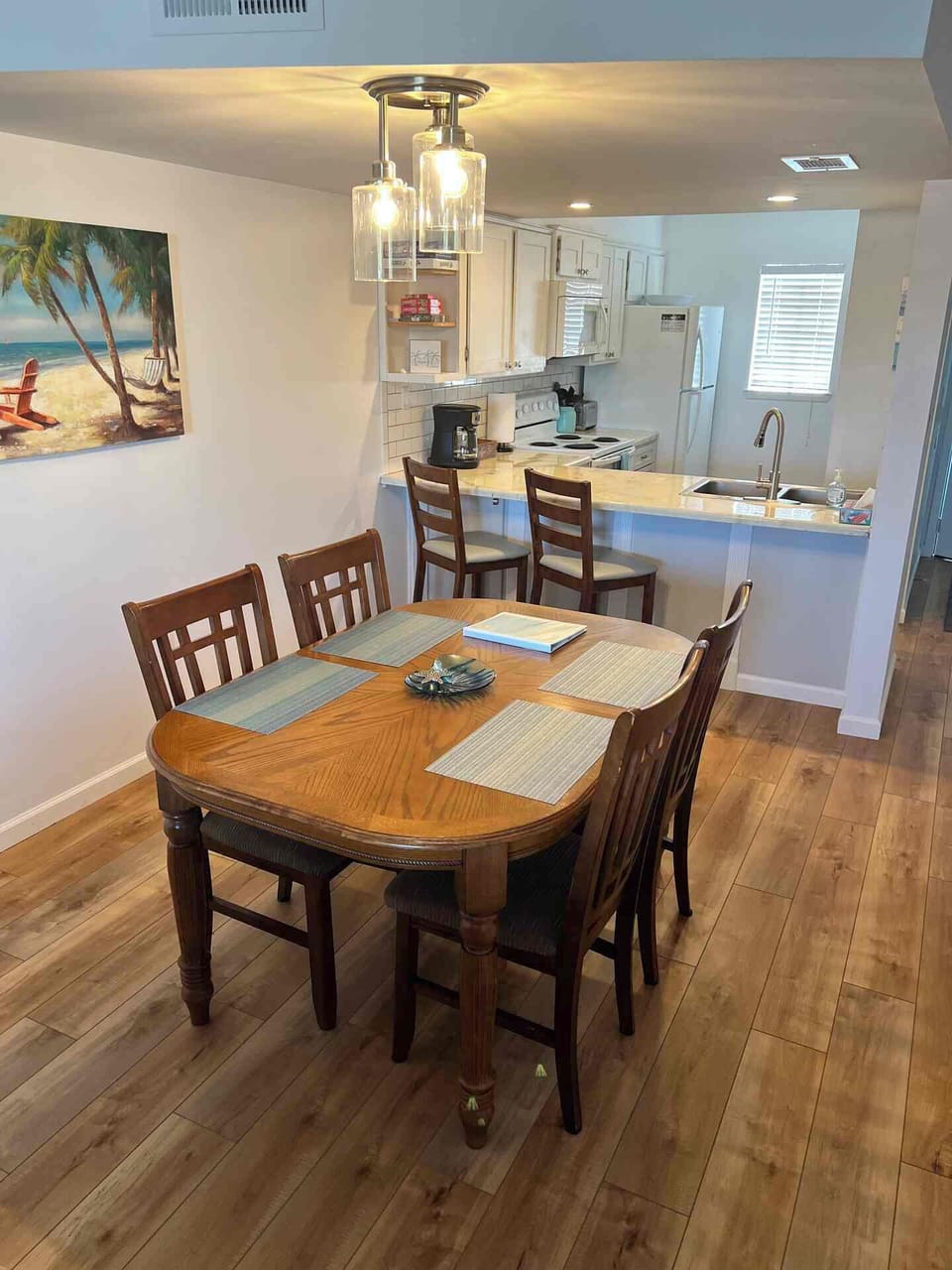 Dining/Kitchen