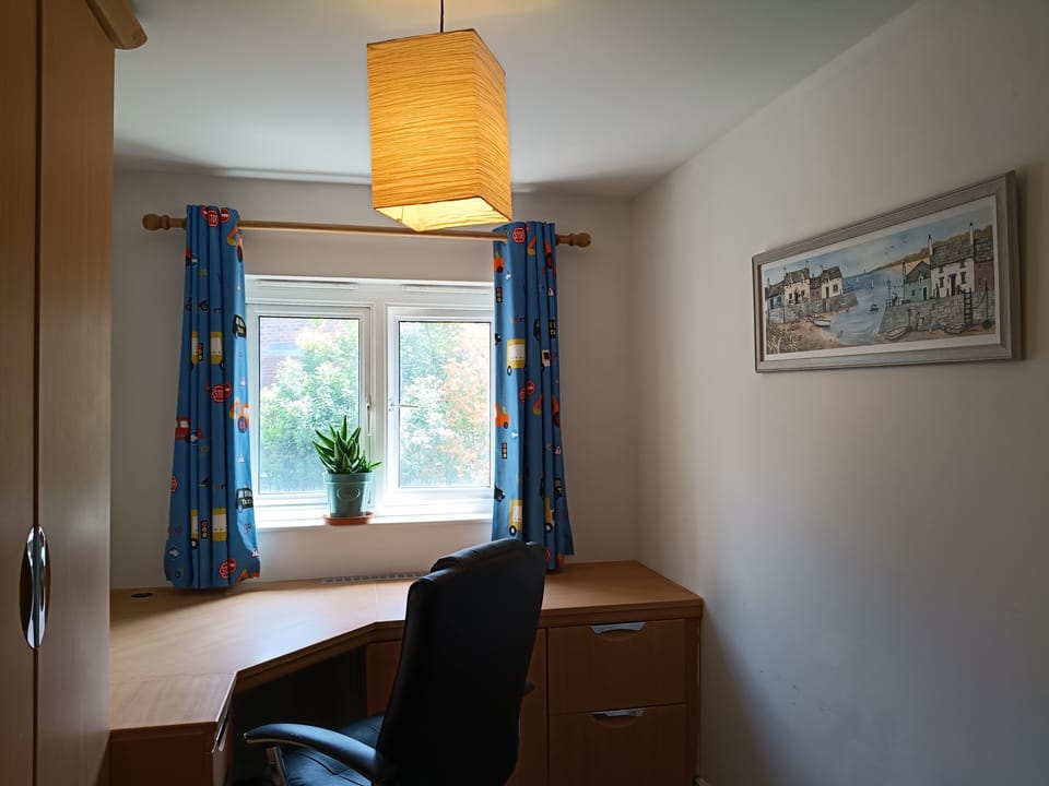 fitted office desk