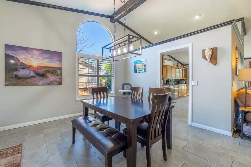 House, Multiple Beds, Mountain View (Ghost Rider) | 4 bedrooms, individually decorated, individually furnished, bed sheets