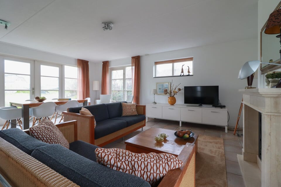 House | Living room