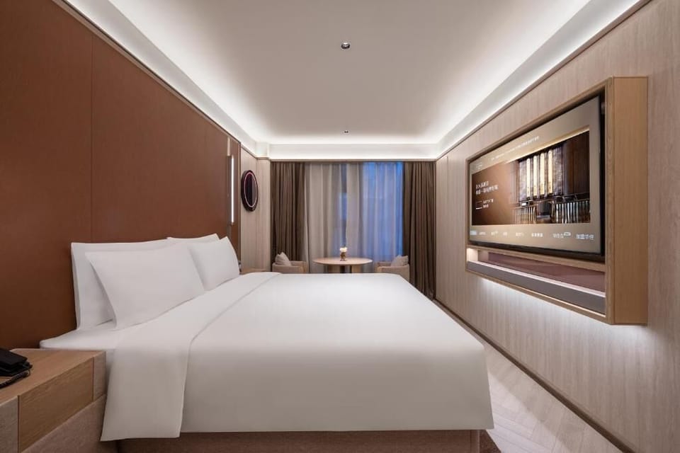 Luxury Double Room | Minibar (free items), desk, blackout drapes, soundproofing