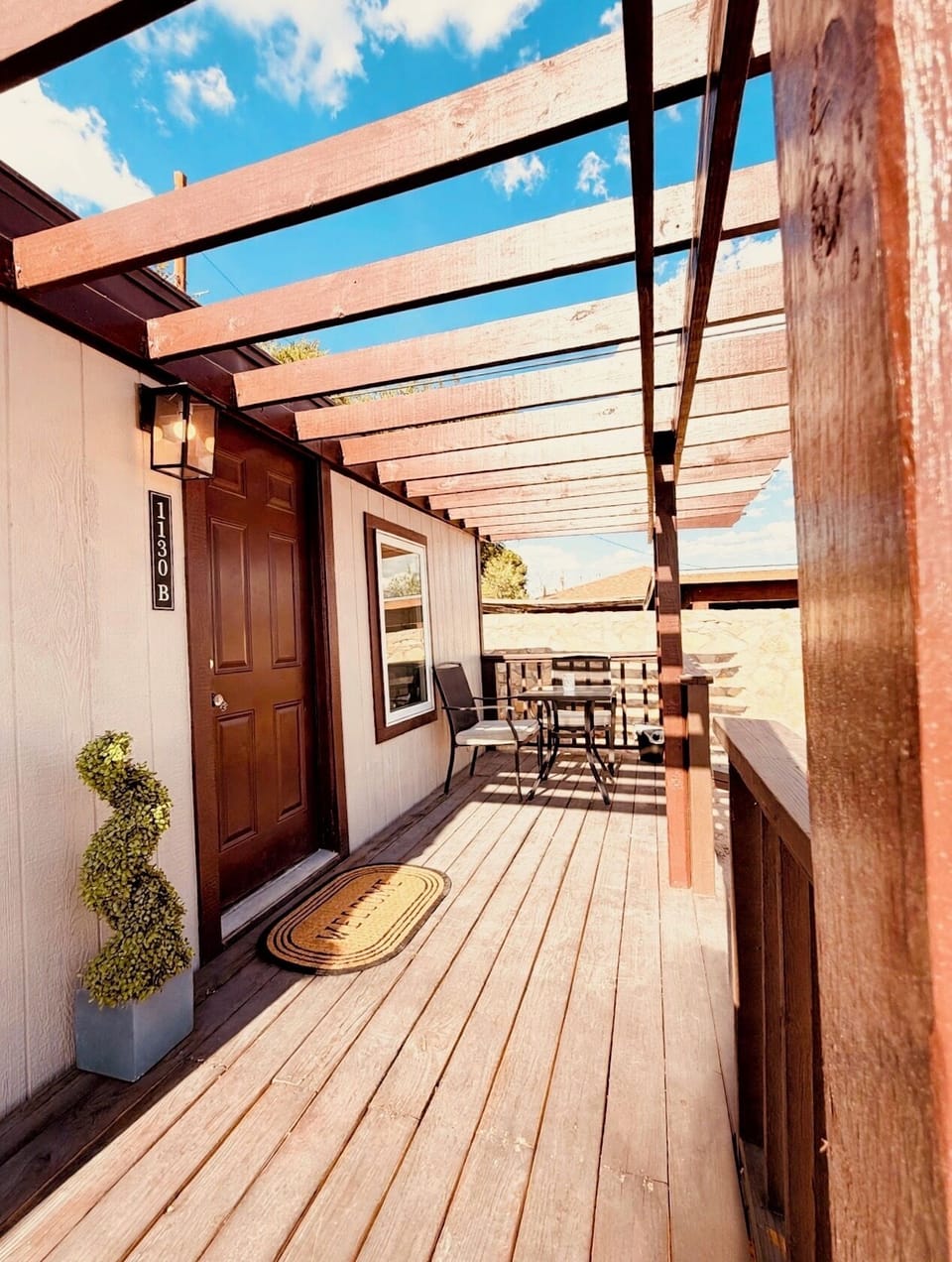 Outdoor dining