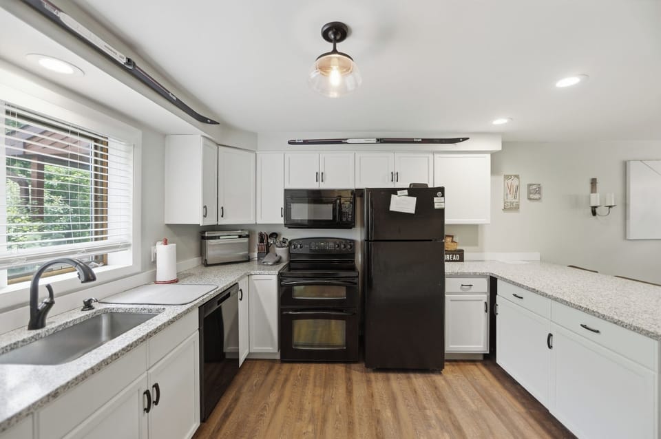 Prepare everything from quick breakfasts to family dinners in the fully equipped kitchen. (Hedges)