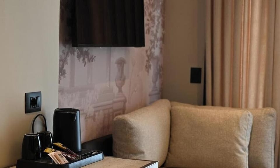 Classic Triple Room, Partial Sea View | WiFi (free)