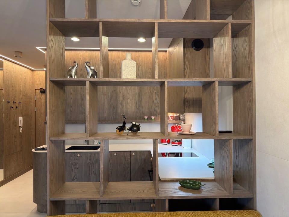Premium Studio Suite, Balcony | Interior