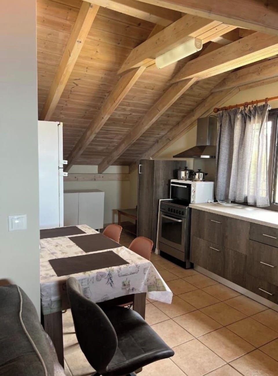 Apartment, 2 Bedrooms, Hill View | Private kitchen