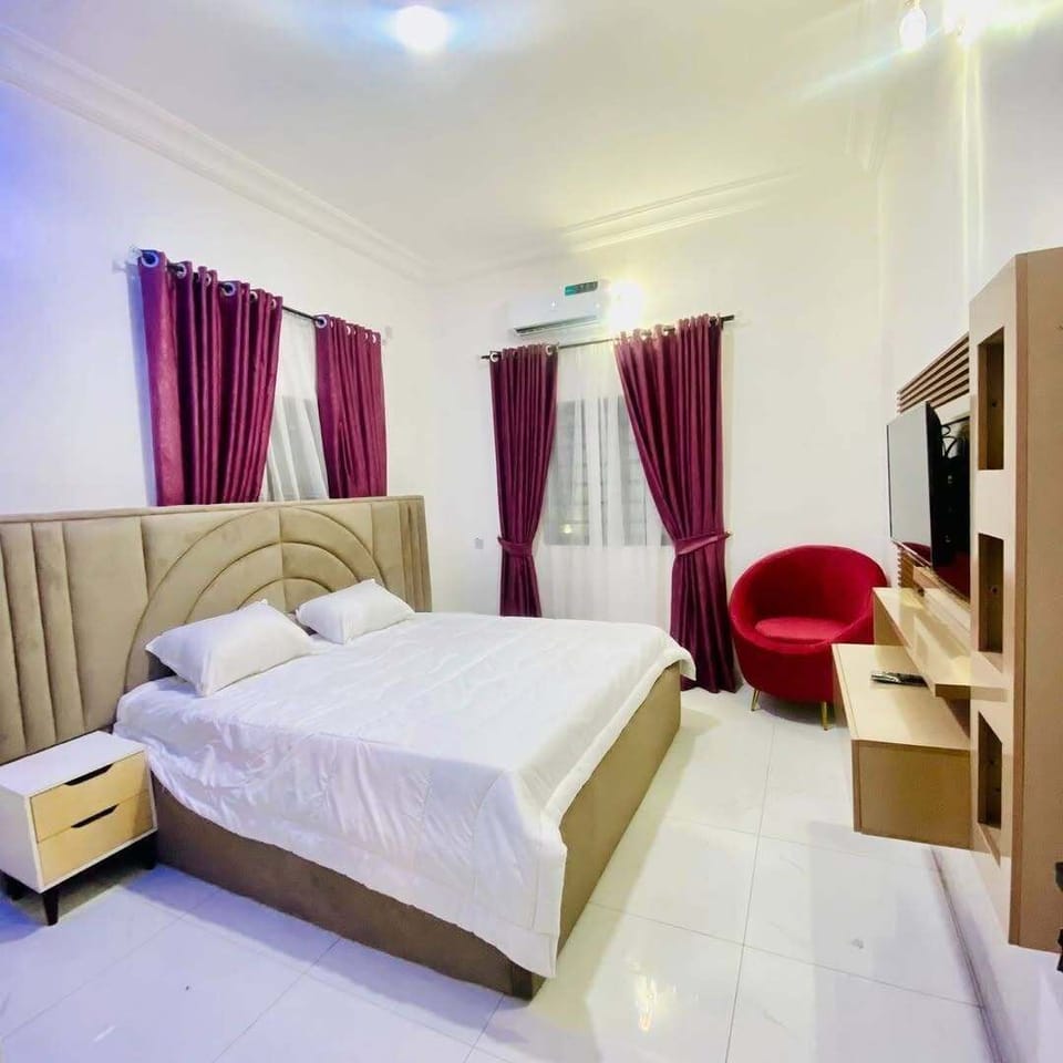 Economy Room, Balcony, City View | Desk, laptop workspace, blackout drapes, soundproofing