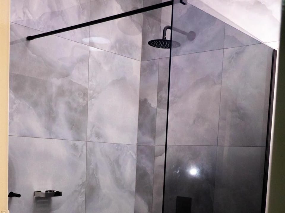 Standard Double Room, Balcony | Bathroom | Shower, free toiletries, towels