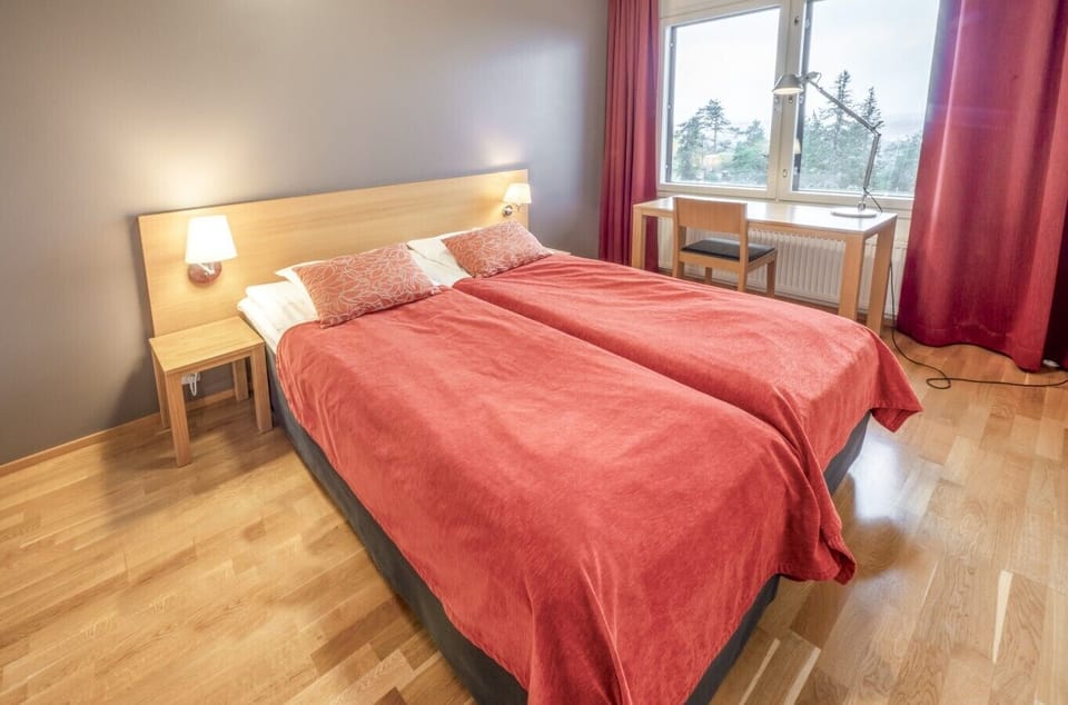 Bedroom Chalet 1