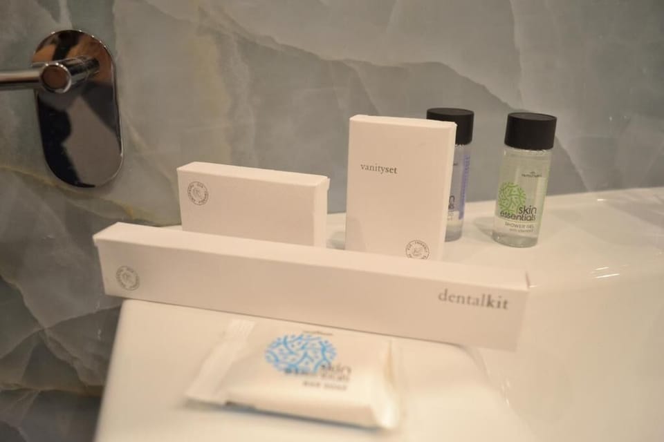 Bathroom amenities