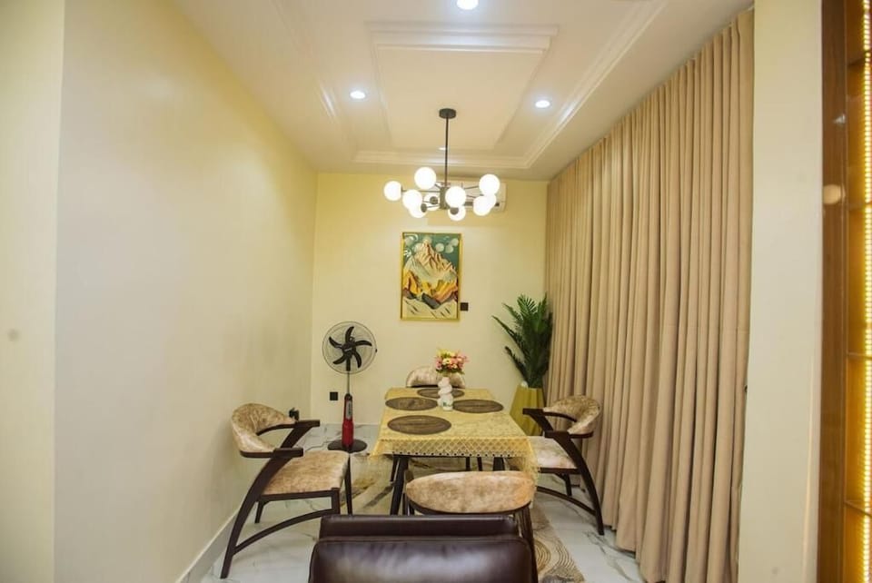 Family Apartment, Balcony, City View | Dining