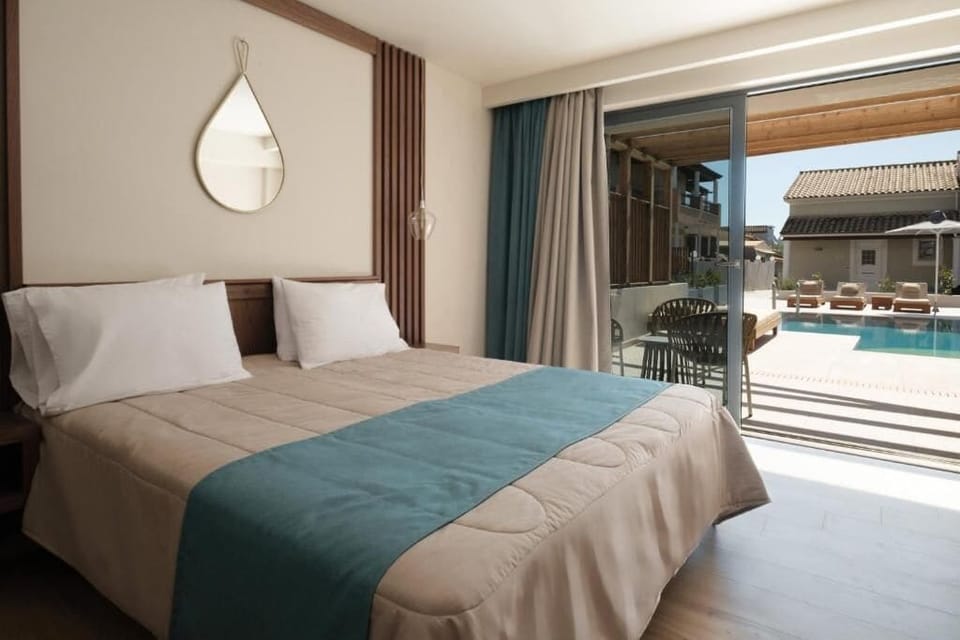 Deluxe Double or Twin Room | In-room safe, soundproofing, WiFi (free)