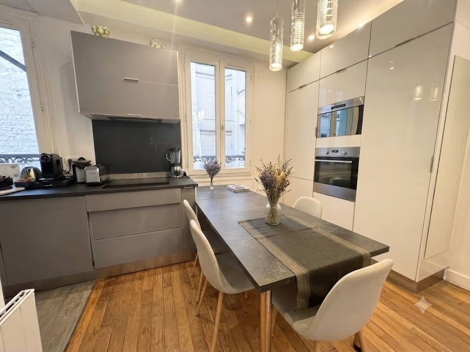 Deluxe Apartment | Private kitchen