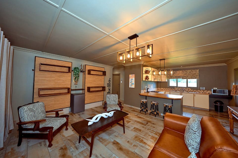 Luxury Double Room | Living area